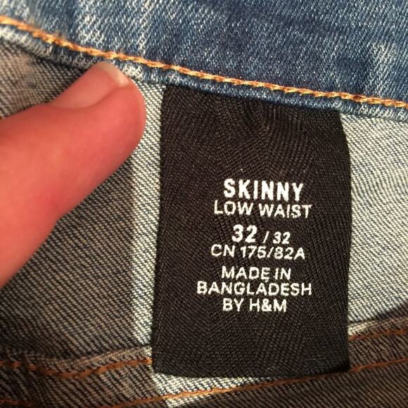 H&M Women's Skinny Jeans Low Waist Medium Wash Denim Solid Blue Size 32/32 - Picture 4 of 7